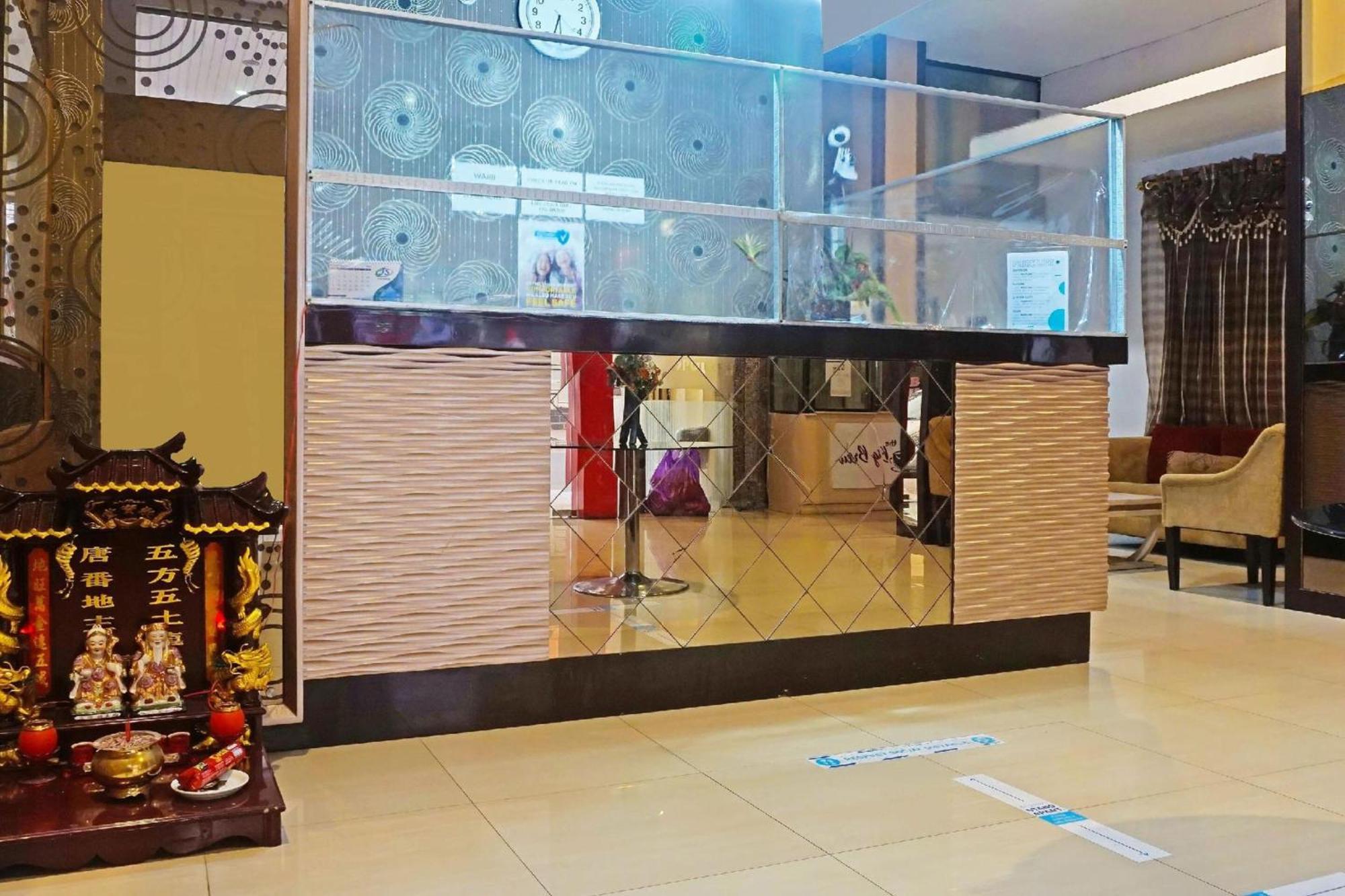 فندق ريد دورز بلس آت جراند بوبيلار ماكاسار المظهر الخارجي الصورة